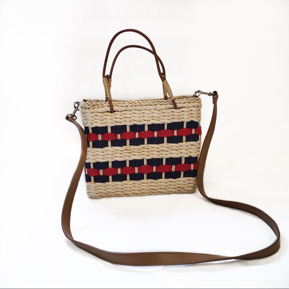🌵4/$20🌵Crossbody wicker purse